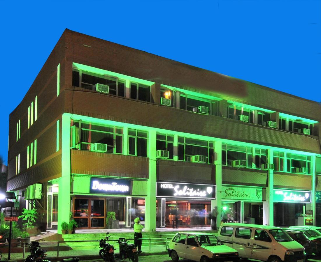 Hotel Solitaire Chandigarh - 10 Mins From Railway Station Екстер'єр фото