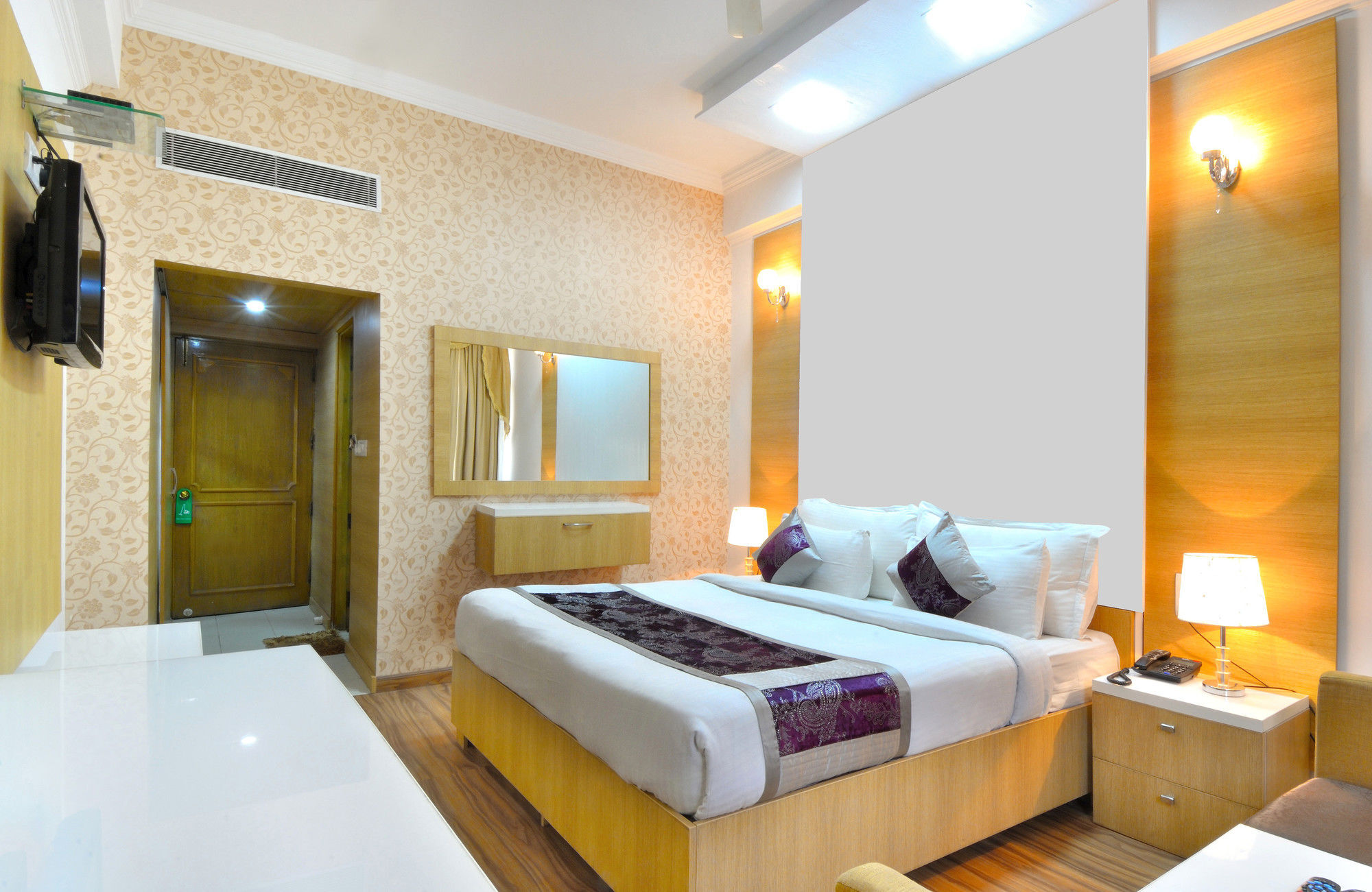 Hotel Solitaire Chandigarh - 10 Mins From Railway Station Екстер'єр фото