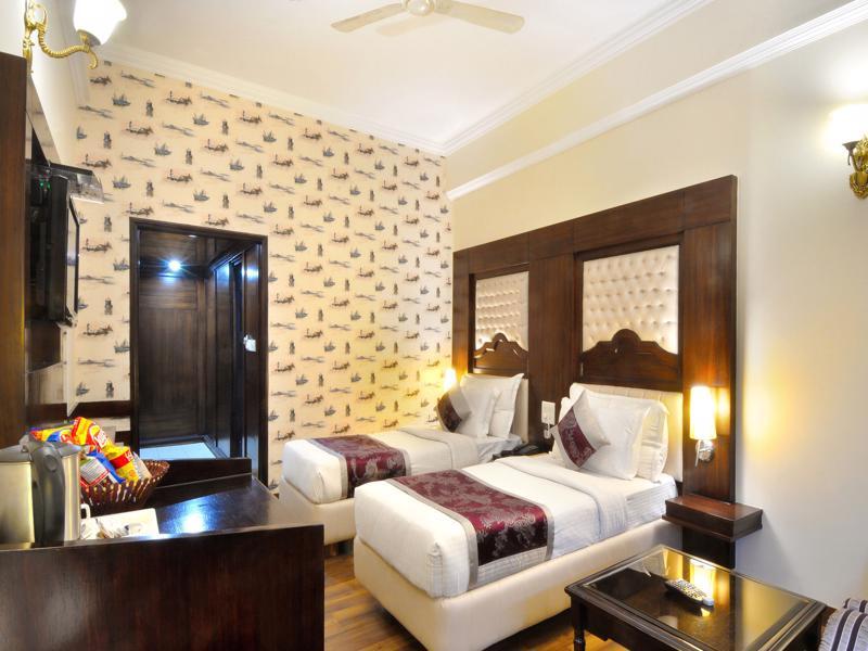 Hotel Solitaire Chandigarh - 10 Mins From Railway Station Екстер'єр фото
